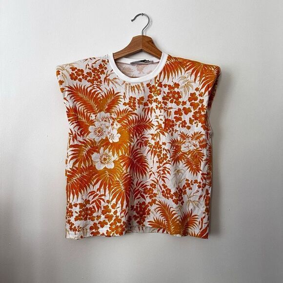 AMUR
Floral Padded-Shoulder T-Shirt - Picture 7 of 7